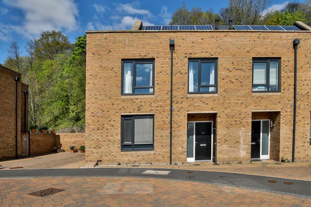 Beautiful Centre House With Parking! Sleeps 6 * Sheffield